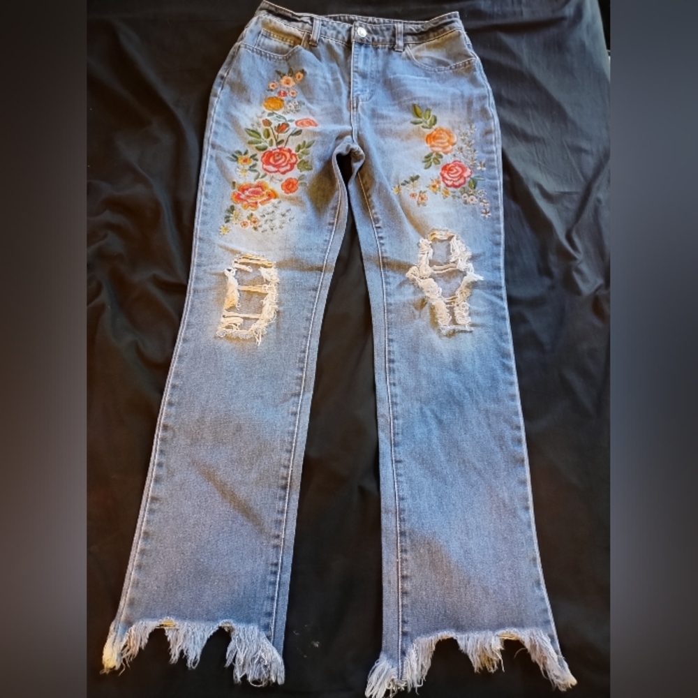 Truce Floral Embroidery Distressed Jeans Size Girls 16 Five Pocket Button Zip